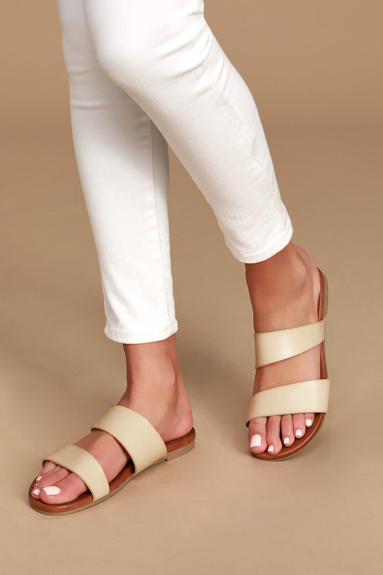 BALMAIN 25S LIPS SANDALS 10 IN BLUSH BEIGE SATIN