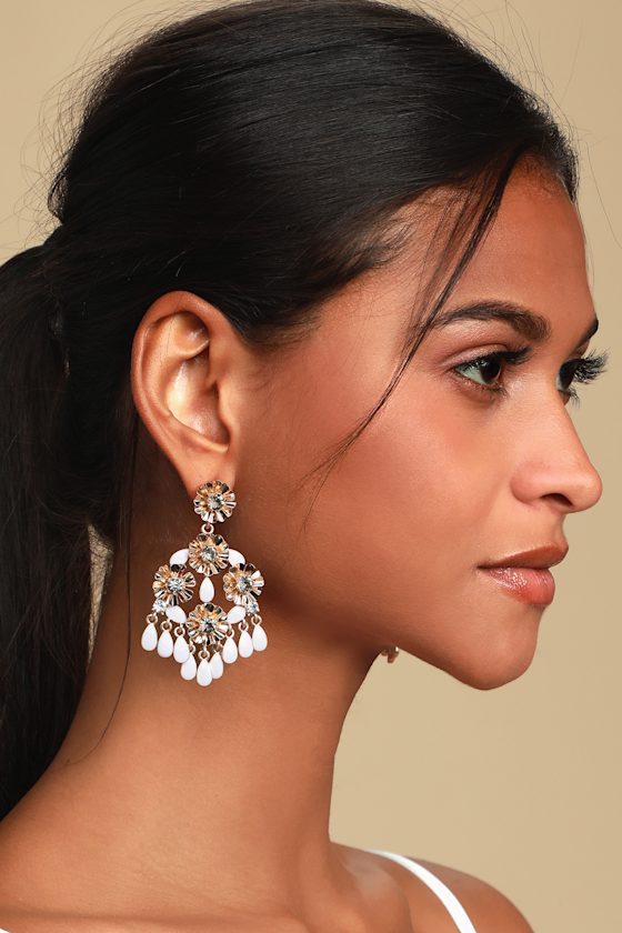 Bonni White and Gold Flower Statement Earrings 1