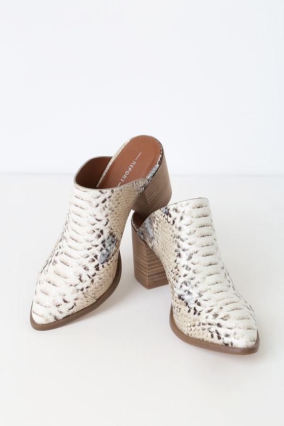 report mule shoes