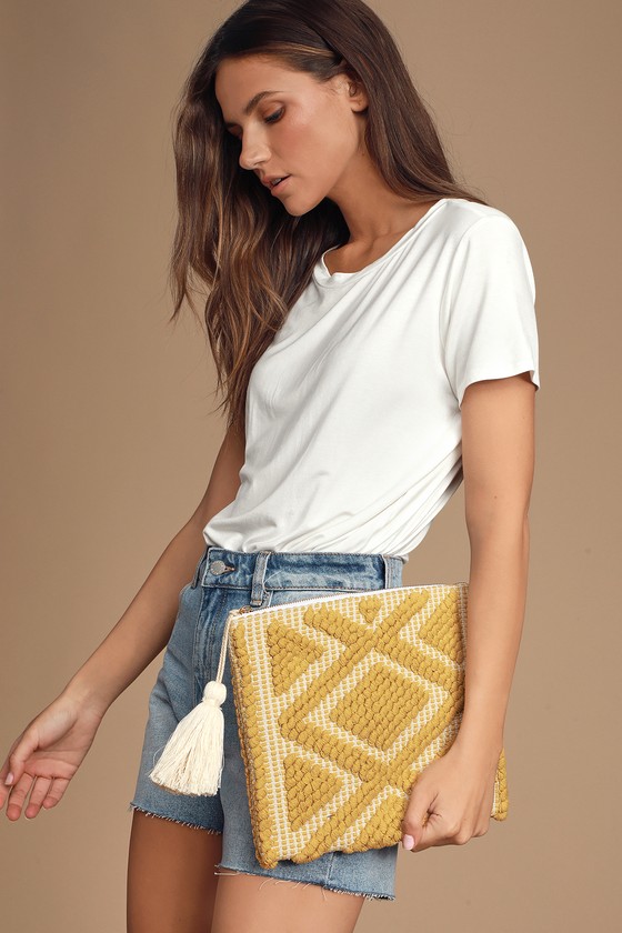 lulus clutch