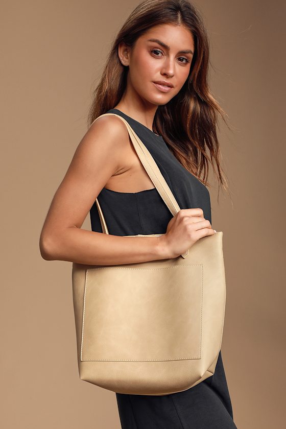 Boulevard Beige Tote 1