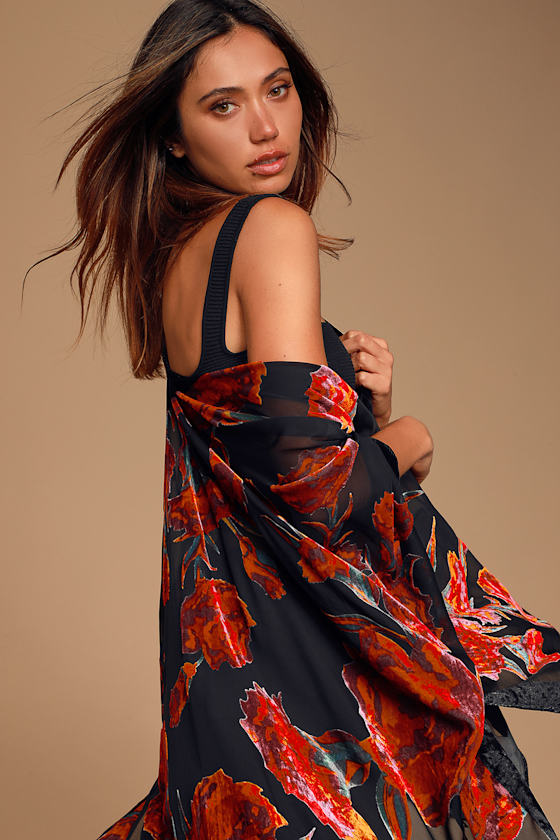 Lyra Black Floral Print Velvet Kimono Top 2