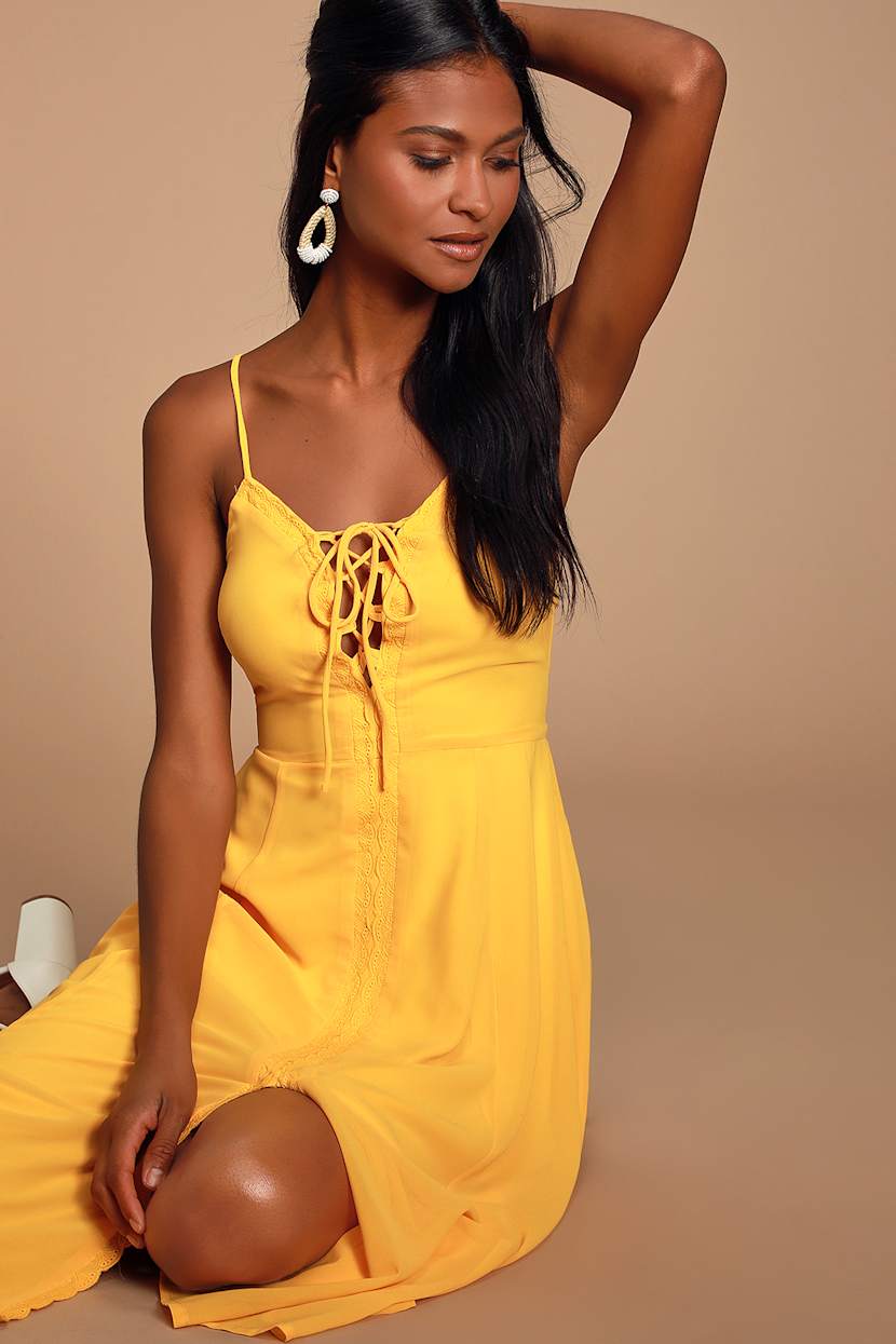 guy in a dress golden globes Sunshine Medallion Crochet Arles Mini Dress