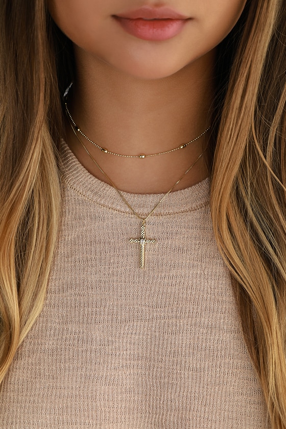 charm choker necklace