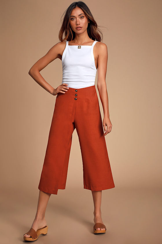Curiosity Brick Red Wide-Leg Cropped Pants 1