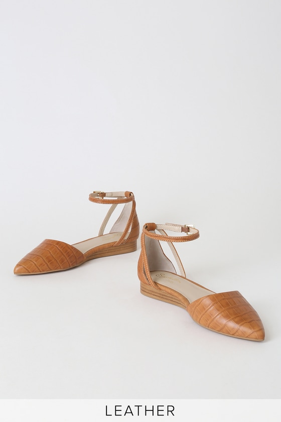 plateau ankle strap flat