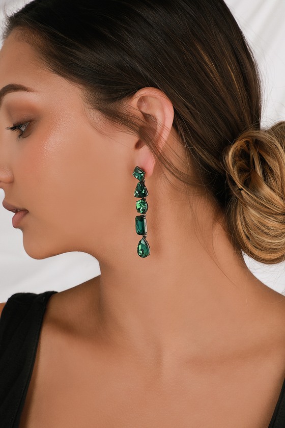 4.50 Ct Pear Cut Green Emerald & Round CZ Drop/Dangle Earrings In 925 –  atjewels.in
