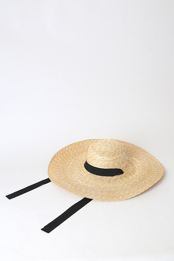 On the Playa Beige Oversized Straw Hat 3