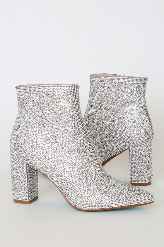 betsey johnson booties