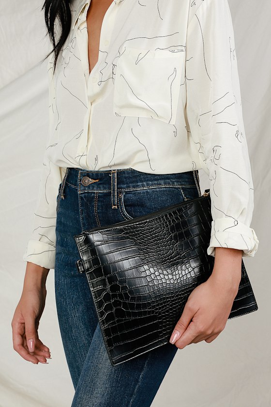 Sofi Black Crocodile Embossed Clutch 5