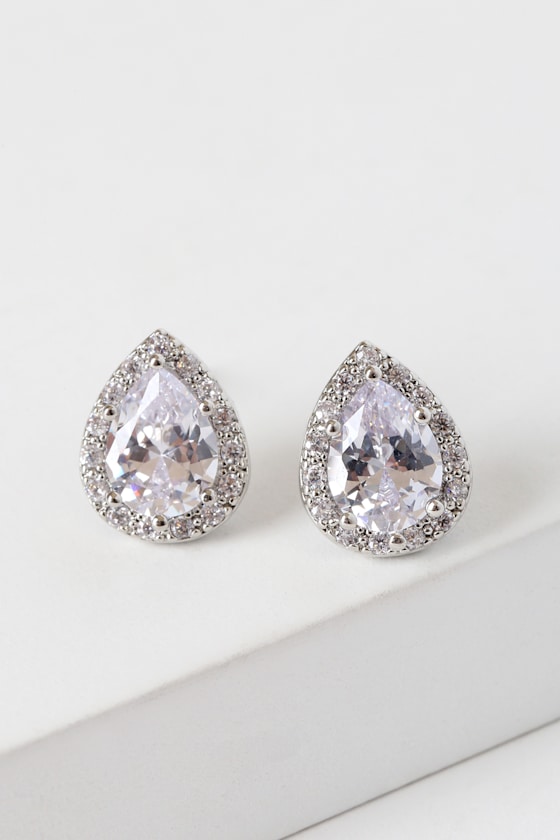 Grateful for the Gleam Silver Rhinestone Earrings 1