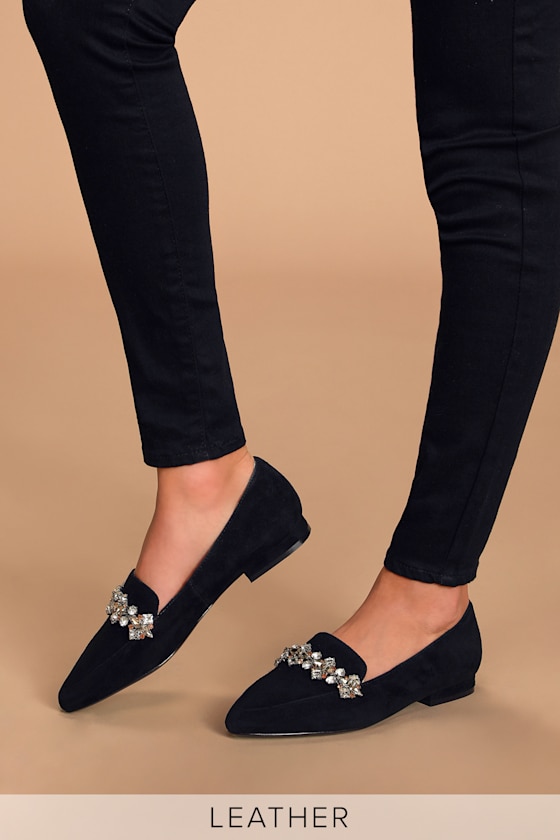 pointy toe loafers