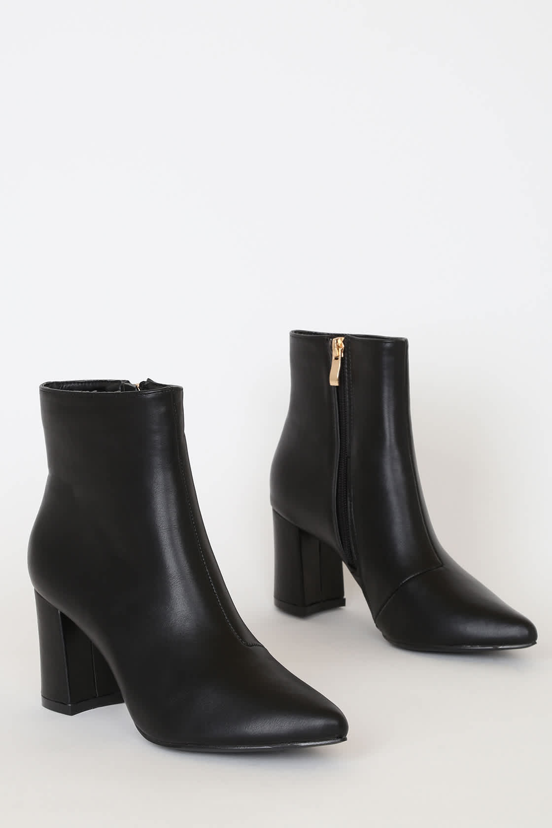 Black boots 8 1/2