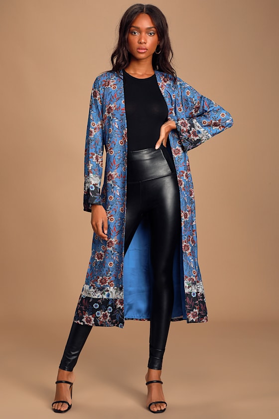 Feeling Tranquil Royal Blue Floral Print Satin Robe 1