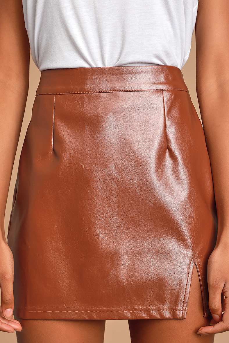 Corte Brown Vegan Leather Mini Skirt