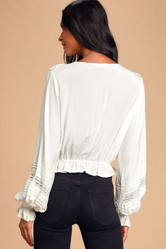 ruffle balloon sleeve top