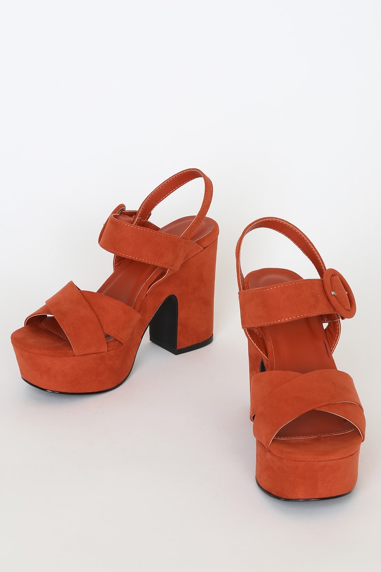 Zinc Red Suede Block Platform Heels Open Toe US 8.5 NWOT Shoes