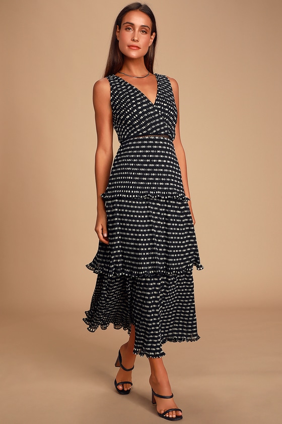 Chic Black Polka Dot Dress - Pleated Maxi Dress - Tiered Dress - Lulus