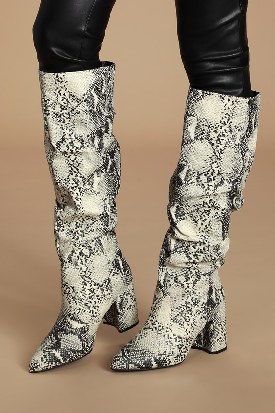 snake pointed boots