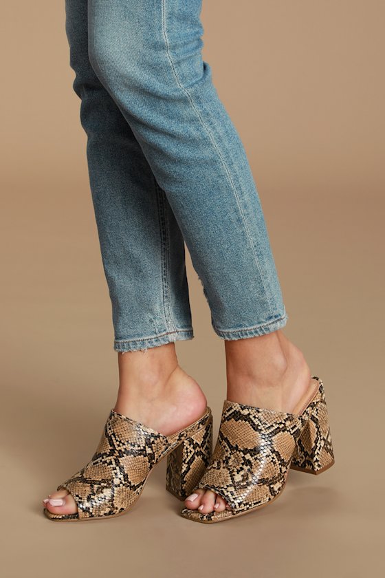 RE5010-1_Raelynn: Tan Python 1