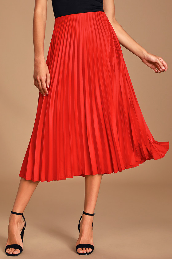 red pleated skirt women