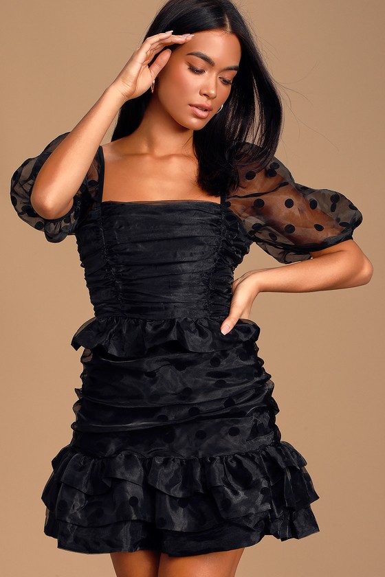 black polka dot puff sleeve dress