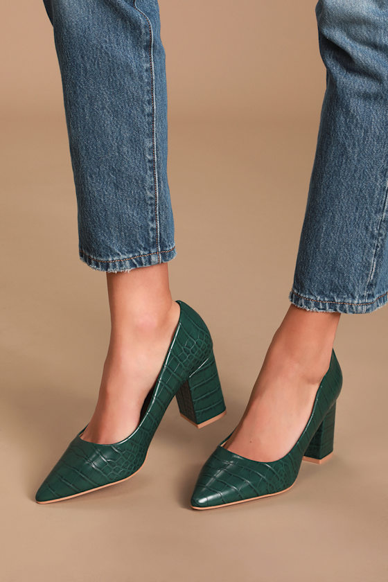 Elizah Green Crocodile-Embossed Pointed-Toe Pumps 2