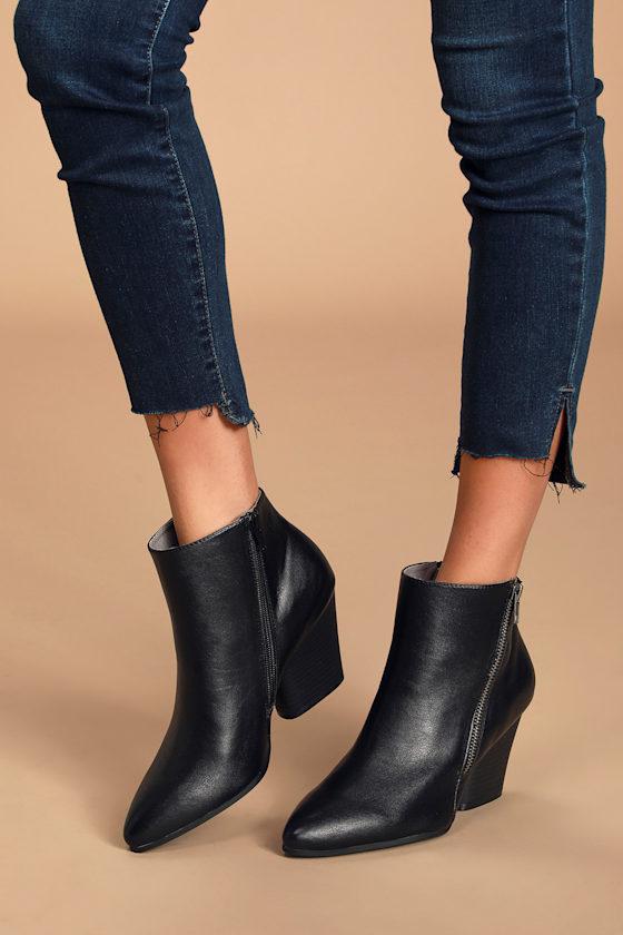 Hanston Black Pointed-Toe Ankle Boots 2