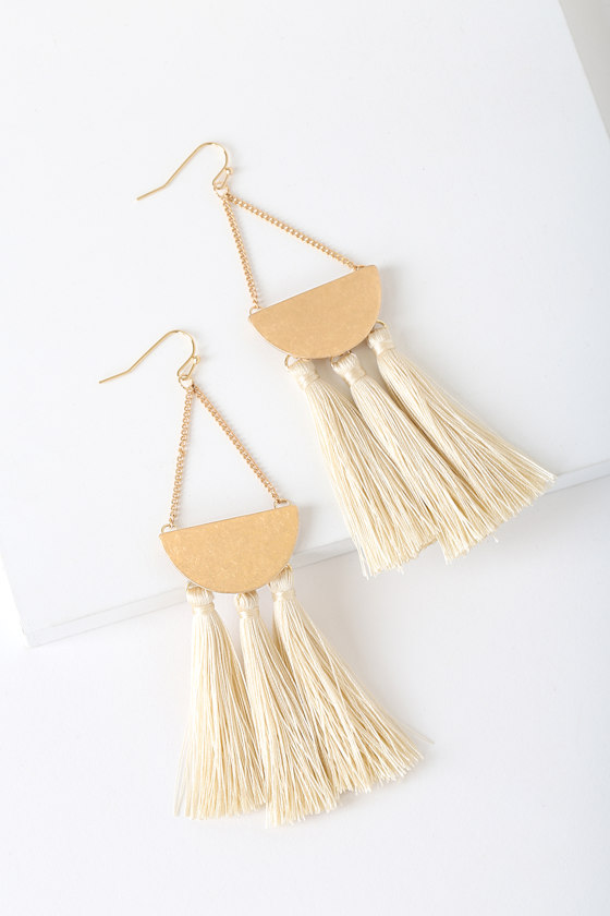 Arriba Ivory Tassel Earrings 2