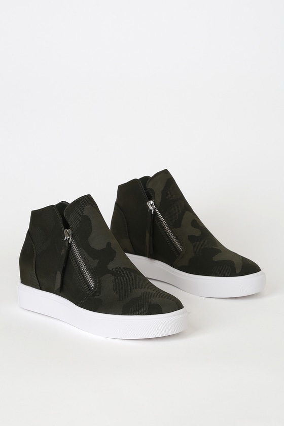 Steve madden camo wedge 2025