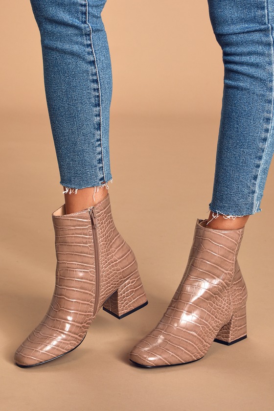 axxiom chloe booties