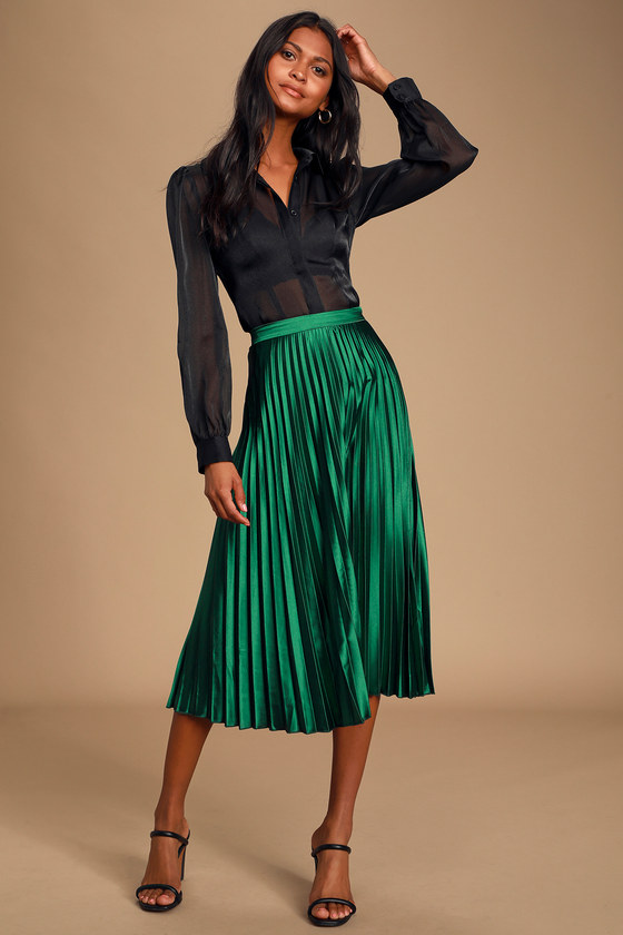 emerald green pleated maxi skirt