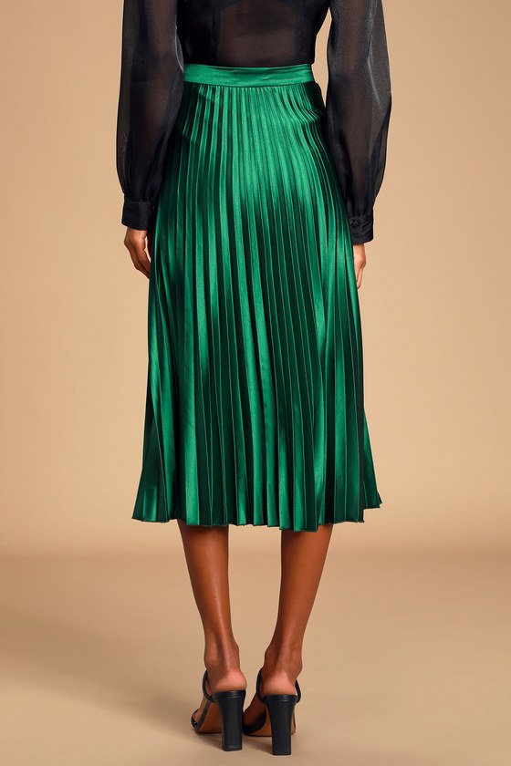 emerald green pleated maxi skirt
