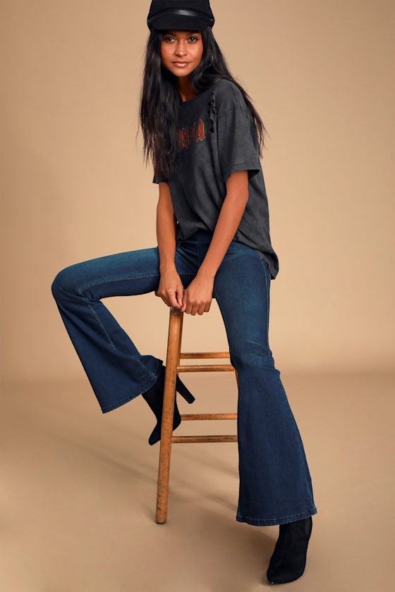 Penny Pull-On Dark Wash Mid-Rise Flare Jeans 6