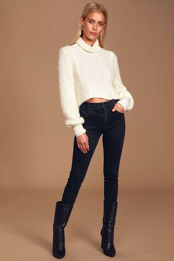 Best Yet White Knit Turtleneck Cropped Sweater 2