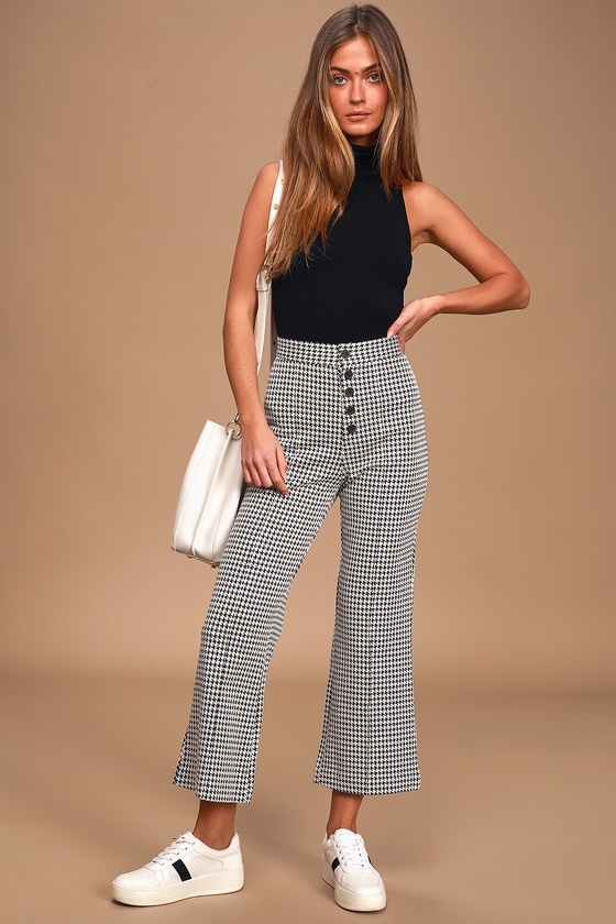 Amuse Society Delia Black and White Houndstooth Knit Pants Lulus