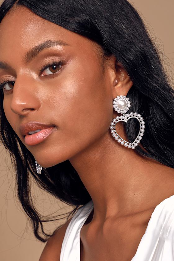 Perfect Crush Silver Pearl Heart Earrings 4