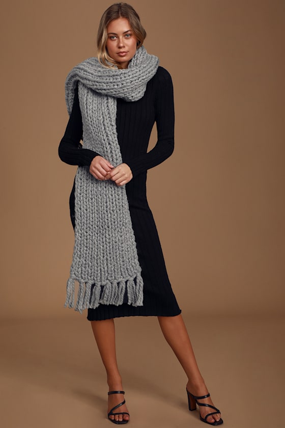 Beyond Cozy Grey Knit Scarf 5