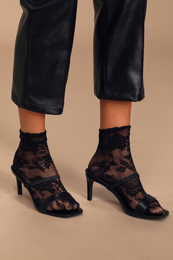 Black Floral Lace Ankle Socks