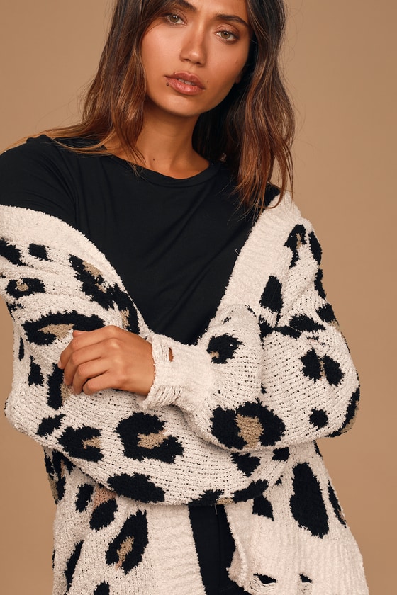 Fashion Knitwear Knitted Jackets Bershka Cardigan white-light brown leopard pattern 