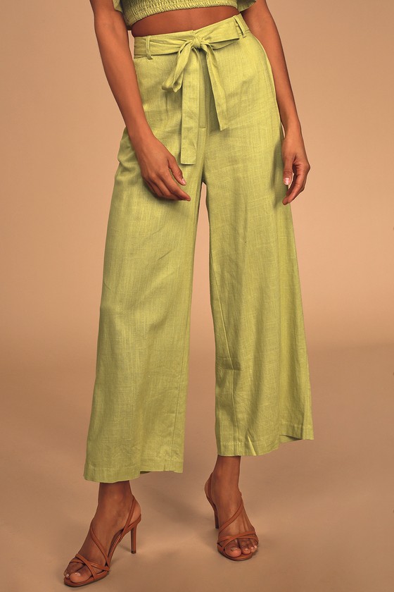 green belted trousers
