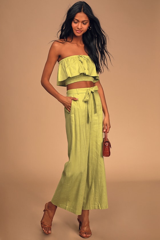 Norfolk Green Strapless Flounce Crop Top 1