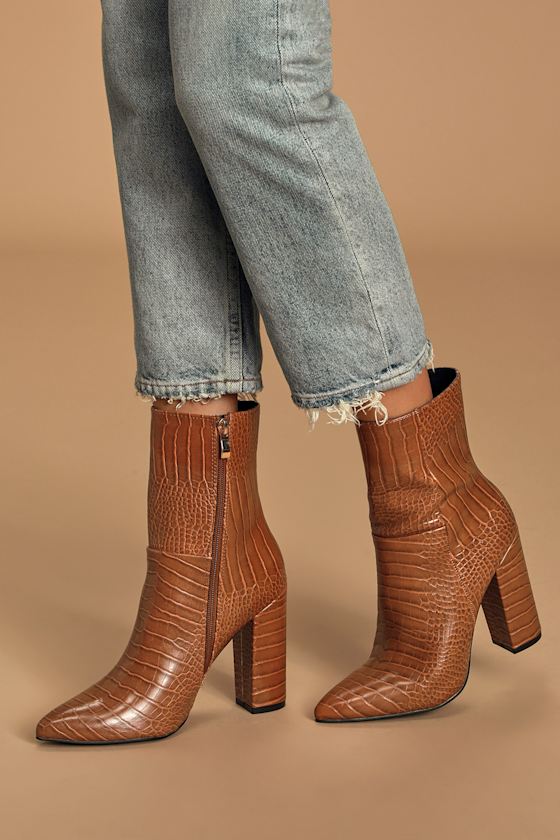 tan pointed boots