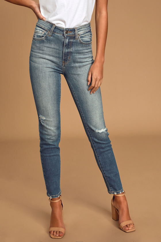 Tobi Medium Wash High-Rise Distressed Jeans 3