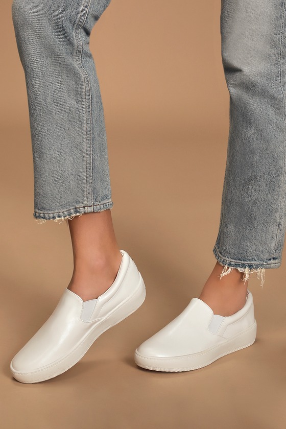 White Slip-On Sneakers - Flatform 