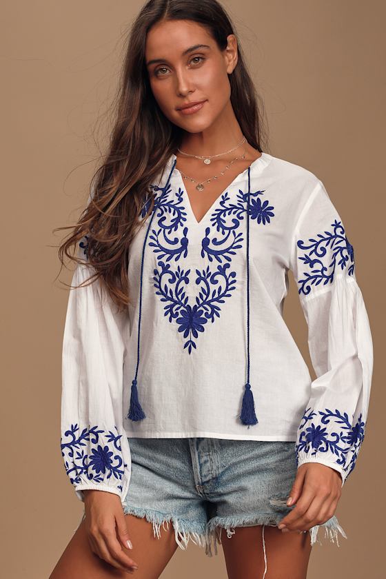 AVA24472: WHITE/BLUE 2