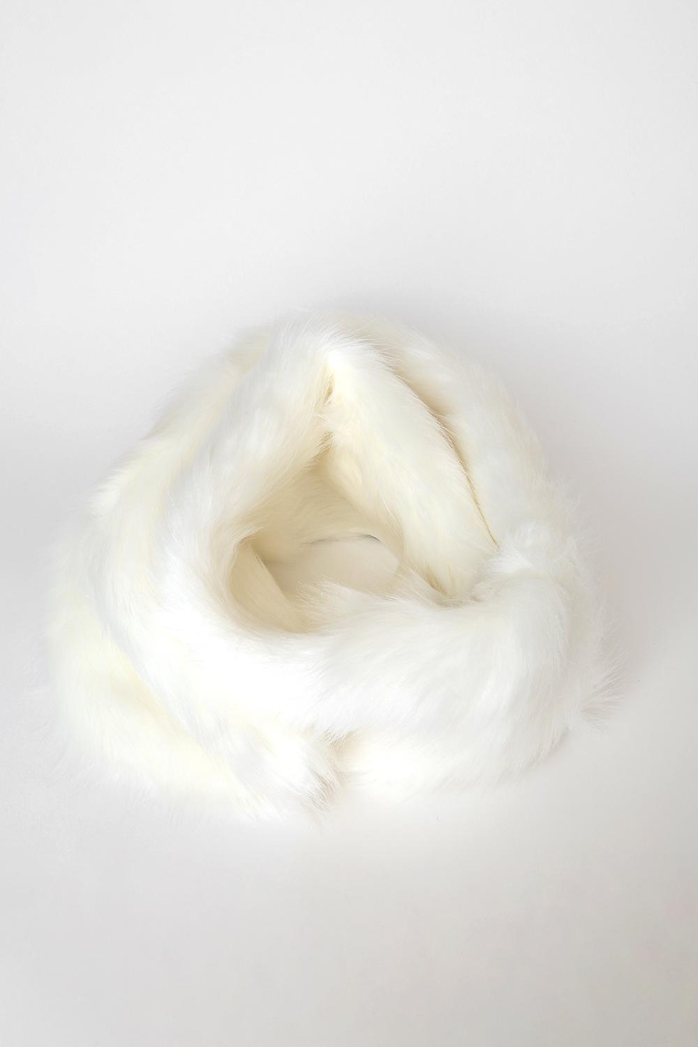 Demure and Dreamy Ivory Faux Fur Stole