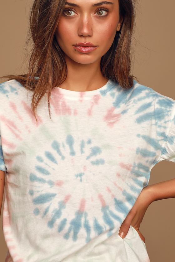 The Multi-Color Blue Tie-Dye Tee 4