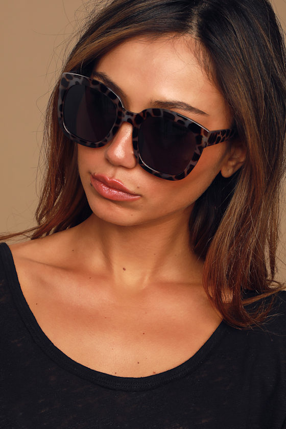 Style Queen Brown Tortoise Oversized Sunglasses 1