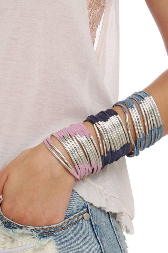 Zad Don't Cage Me In Navy Blue Suede Bracelet